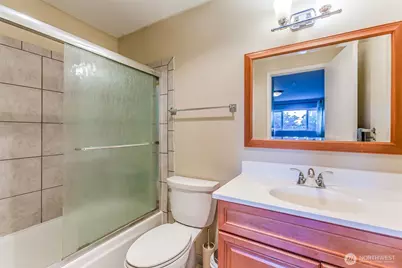 1214 Taylor Avenue N #201, Seattle, WA 98109 - Photo 12