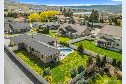 3512 Dianna Way, Wenatchee, WA 98801 - Photo 2