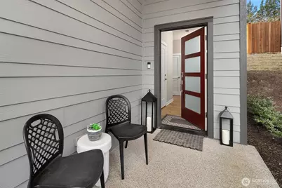 22928 80th Park W, Edmonds, WA 98026 - Photo 2