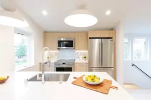 1528 25th Ave, Seattle, WA 98122 - Photo 4