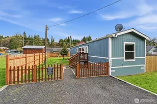 1006 NW Mill, Winlock, WA 98596 - Photo 2