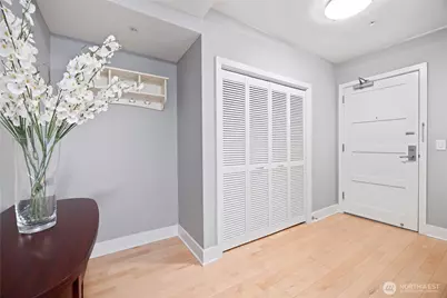 320 Washington Avenue #409, Bremerton, WA 98337 - Photo 2