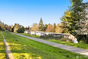 12012 N Park Ave N, Seattle, WA 98133 - Photo 32