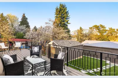 12012 North Park Avenue N, Seattle, WA 98133 - Photo 12