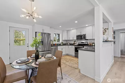 2018 NE 97th Street, Seattle, WA 98115 - Photo 10