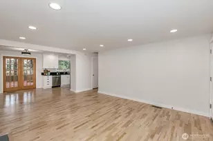 21713 Meridian Ave S, Bothell, WA 98021 - Photo 18