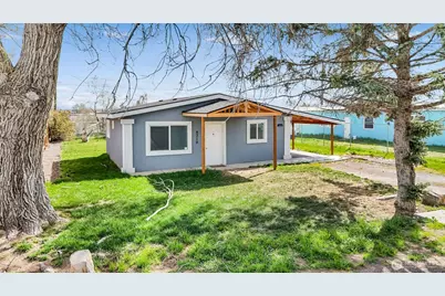 4319 Lincoln Drive NE, Moses Lake, WA 98837 - Photo 2