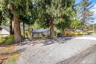 2121 S Cedar Hills Dr, Mount Vernon, WA 98274 - Photo 4