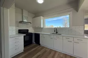 7 Second St, Touchet, WA 99360 - Photo 4