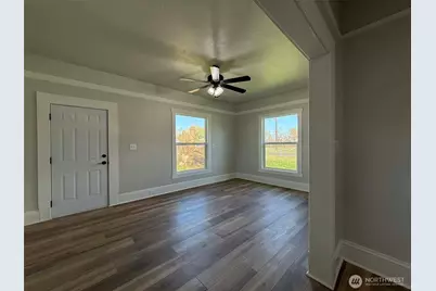 7 Second Street, Touchet, WA 99360 - Photo 2