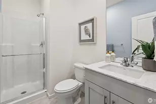 708 129th St E, Tacoma, WA 98445 - Photo 8