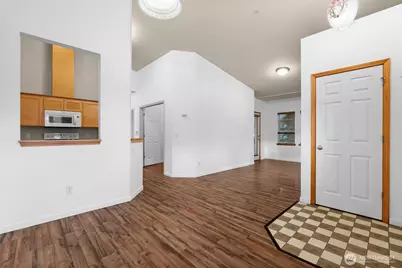 8023 Custer Road SW #B6, Lakewood, WA 98499 - Photo 6