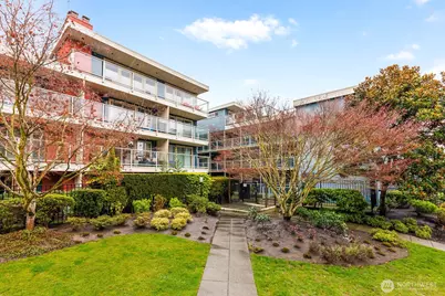 1730 Taylor Avenue N #109, Seattle, WA 98109 - Photo 2