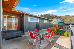 1320 Seneca St, Wenatchee, WA 98801 - Photo 10