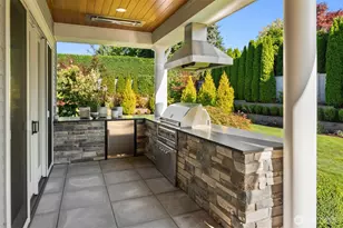 3183 95th Pl NE, Clyde Hill, WA 98004 - Photo 20