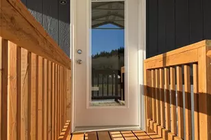 2010 Broadway Ave, Hoquiam, WA 98550 - Photo 4