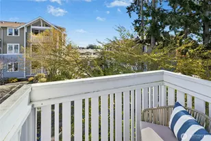 115 Halls Brothers Loop NE, Bainbridge Island, WA 98110 - Photo 8