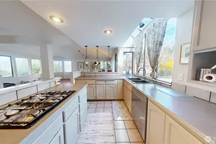 627 N Waugh Rd, Mount Vernon, WA 98273 - Photo 14