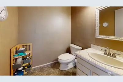 627 N Waugh Road, Mount Vernon, WA 98273 - Photo 32