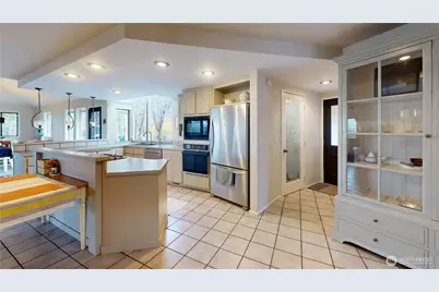 627 N Waugh Road, Mount Vernon, WA 98273 - Photo 10
