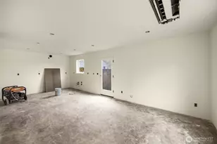 8109 34th Ave SW, Seattle, WA 98126 - Photo 10