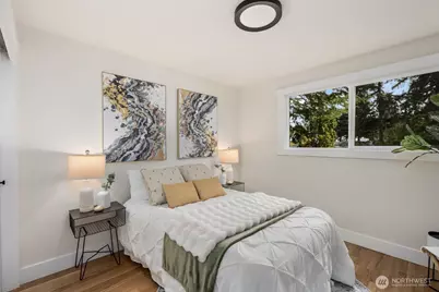 14240 Lake Hills Boulevard, Bellevue, WA 98007 - Photo 22