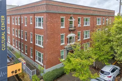 905 NE 43rd Street #107, Seattle, WA 98105 - Photo 6