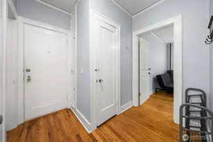 905 NE 43rd St, Seattle, WA 98105 - Photo 22