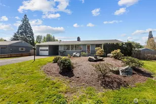 15108 74th St E, Sumner, WA 98390 - Photo 2