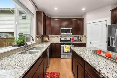 18921 10th Drive SE, Bothell, WA 98012 - Photo 10