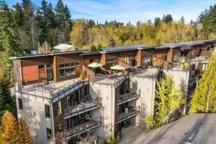 610 Vineyard Ln, Bainbridge Island, WA 98110 - Photo 32