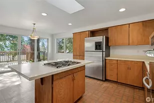 912 168th Pl NE, Bellevue, WA 98008 - Photo 8