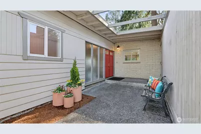 912 168th Place NE, Bellevue, WA 98008 - Photo 2