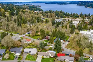 9750 SE 41st St, Mercer Island, WA 98040 - Photo 30