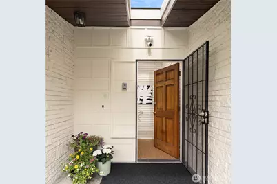 9750 SE 41st Street, Mercer Island, WA 98040 - Photo 4