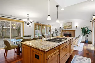 12649 NE 104th St, Kirkland, WA 98033 - Photo 22