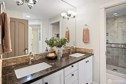 12649 NE 104th Street, Kirkland, WA 98033 - Photo 8