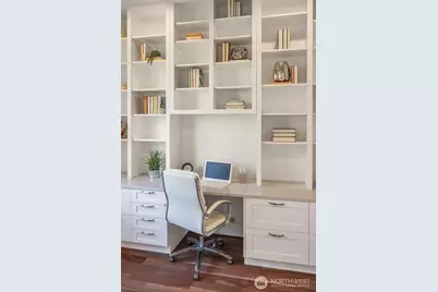 6518 SE 28th Street, Mercer Island, WA 98040 - Photo 4