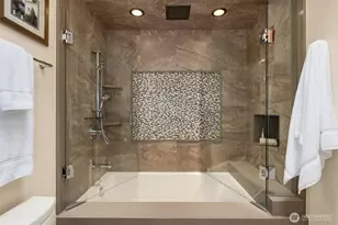 25137 SE Mirrormont Pl, Issaquah, WA 98027 - Photo 28