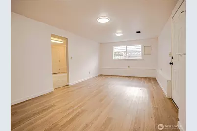 110 N 201st Street, Shoreline, WA 98133 - Photo 28