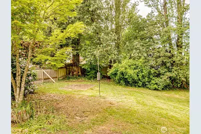 110 N 201st Street, Shoreline, WA 98133 - Photo 32