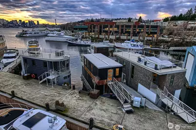 2309 N Northlake Way #5, Seattle, WA 98103 - Photo 4