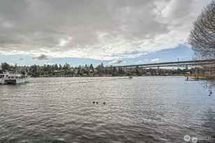 2309 N Northlake Way, Seattle, WA 98103 - Photo 24