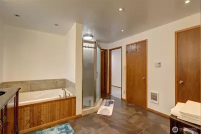 7820 NE 195th Street, Kenmore, WA 98028 - Photo 12
