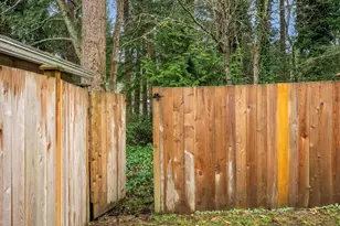 20500 SE 32nd Dr, Bothell, WA 98012 - Photo 4