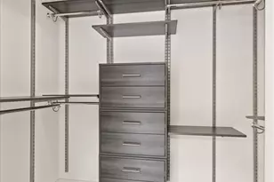 2911 2nd Ave, Seattle, WA 98121 - Photo 22