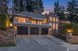 4550 49th Ave NE, Seattle, WA 98105 - Photo 2