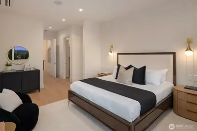 738 22nd Avenue E, Seattle, WA 98112 - Photo 16