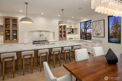 738 22nd Avenue E, Seattle, WA 98112 - Photo 12