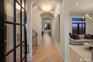 738 22nd Ave E, Seattle, WA 98112 - Photo 2